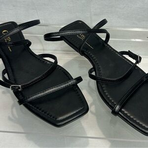 Chic Black Strappy Sandals